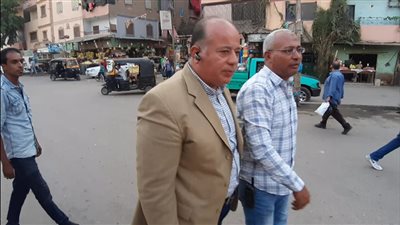 رئيس مدينة أوسيم يسترد شارعا من قبضة بلطجي
