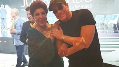 قبلة رجاء الجداوى وفان دام تشعل السوشيال ميديا .. فيديو
