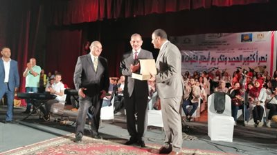 جامعة أسيوط وبيت العائلة يكرمان شهداء أكتوبر المجيد