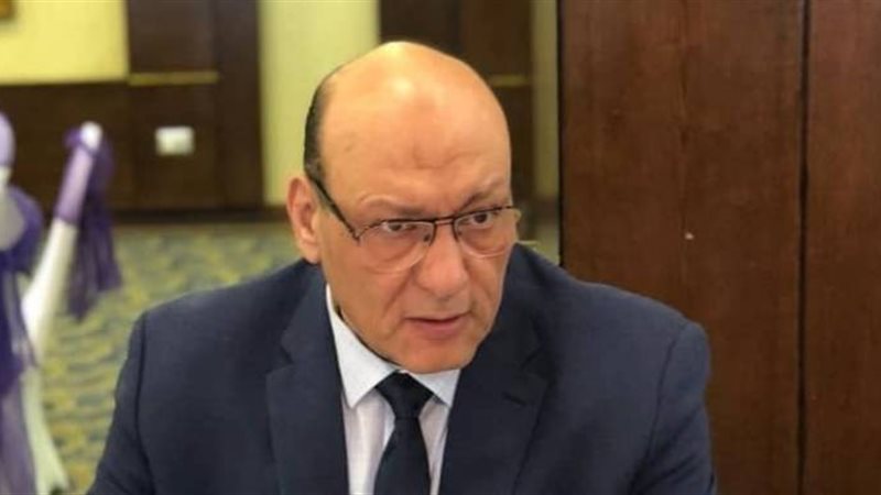 الدكتور حسين أبو