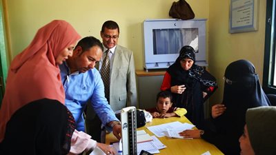 صحة سوهاج: تطعيم تلاميذ الابتدائي ورياض الاطفال ضد الالتهاب السحائى مجاناً
