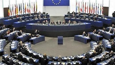 البرلمان الأوروبي يطالب بتوقيع عقوبات اقتصادية على تركيا