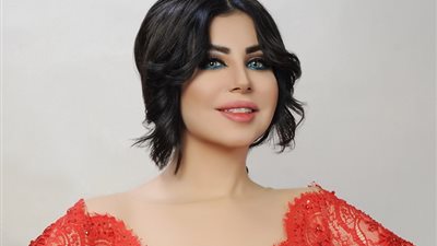 حليمة بولند تثير ضجة بعد تمزق فستانها.. فيديو