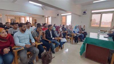 التنمية السياسة ندوة لاعضاء برلمان الشباب بكفر الشيخ