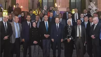 محافظ البحر الأحمر يشارك في الإفطار الرمضاني السنوي بكلية الهندسة