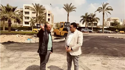 رئيس جهاز القاهرة الجديدة يتفقد أعمال الطرق بمحور R7 .. صور