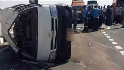 إصابة 7 إثر انقلاب ميكروباص بطريق الإسكندرية الصحراوي