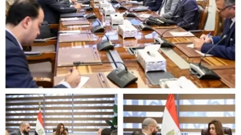 الدكتورة منال عوض