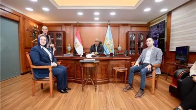 مكي يناقش عدد من الملفات الخدمية والتنموية ومشاكل الدوائر