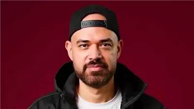 نجوم الغناء والموسيقى في عزاء والد الشاعر خالد تاج الدين