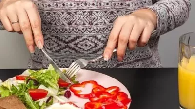 أطعمة وعادات ضارة يجب تجنبها لمرضى الكلى