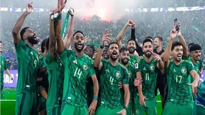 اصابة نجم منتخب السعودية بقطع في الرباط الصليبي
