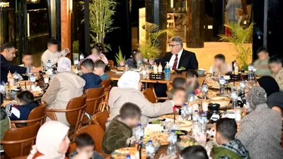 مرزوق يشارك أبناء مصر من الأيتام حفل الإفطار ويوزع عليهم الهدايا