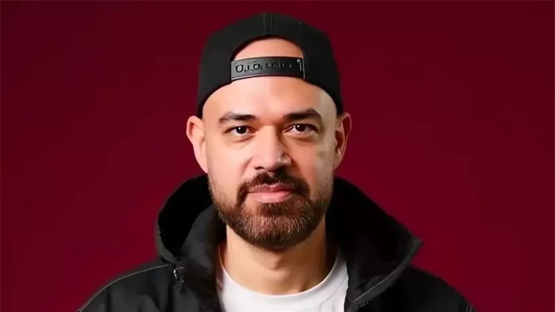 خالد تاج الدين