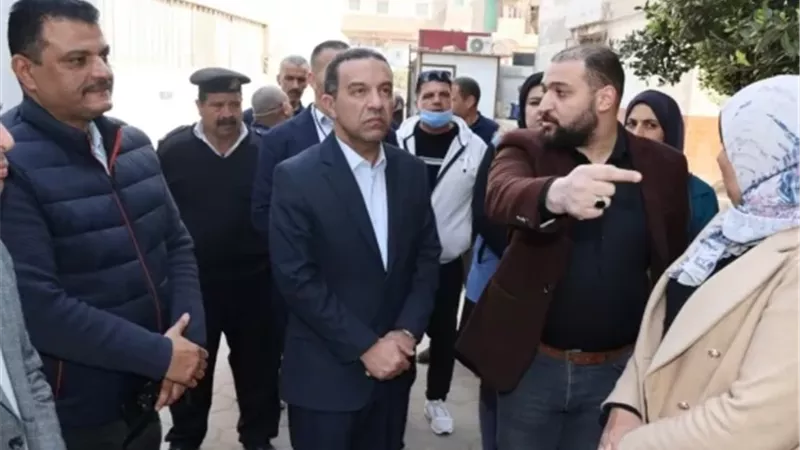محافظ المنوفية خلال