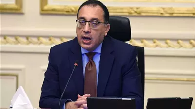 رئيس الوزراء: غلق المحلات والمطاعم من الساعة 9 مساءً بداية من 28 مارس