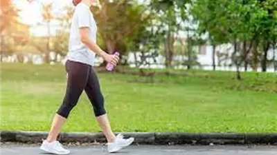 دراسة: طريقة مشي الإنسان تكشف مشاعره الخفية حتى دون أي تعبير وجه