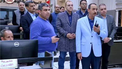 راشد يتابع من مركز سيطرة الشبكة الوطنية تداعيات سوءالأحوال الجوية