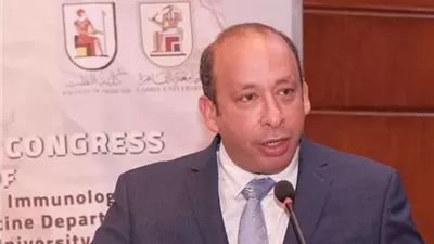 عميد طب قصر العيني يتابع جاهزية المستشفيات خلال عيد الفطر المبارك