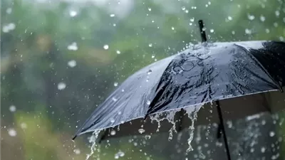 بدء سقوط الأمطار على مناطق متفرقة من الساحل الشمالي وسيناء