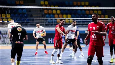 الأهلى يهزم الزمالك ويتوج بلقب دورى الكرة طائرة