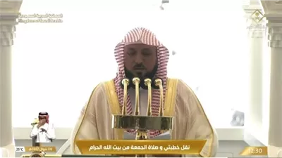 خطيب المسجد الحرام : أبواب الخير ممتدة بعد شهر رمضان