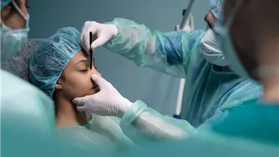 أنواع عمليات التجميل للوجه وتجميل الثدي مع أفضل دكتور تجميل في مصر