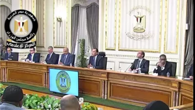 مدبولي: تقليل مخصصات الوقود للسيارات الحكومية بنسبة 30%
