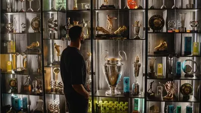 بعد إعلان رحيله عن ليفربول.. محمد صلاح يكسر صمته لأول مرة
