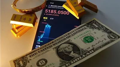 ارتفاع طفيف للذهب عالميًا مع تراجع الدولار