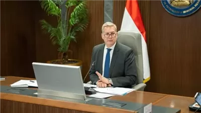 بدوي: استمرار خطط التوسع بحفر 101 بئر استكشافية خلال العام الجاري