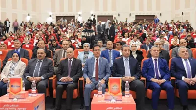 رئيس جامعة بنها يفتتح الملتقى الثاني للتوظيف والتطوير المهني