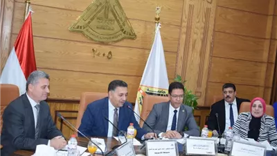 مجلس جامعة بنها يناقش تطوير التعليم وترشيد الكهرباء
