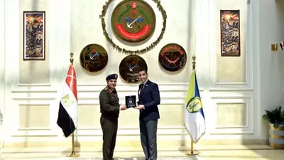القوات المسلحة تنظم زيارة لوفد من شباب الوطن للأكاديمية العسكرية