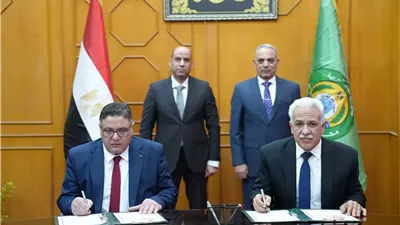 وزير العمل يشهد توقيع بروتوكول لتشغيل الشباب بالإسماعيلية