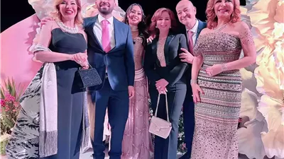 إلهام شاهين تهنئ لميس الحديدي وعمرو أديب بخطبة ابنهما