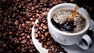 دراسة تكشف تأثير تناول النساء للقهوة ليلاً على السلوك