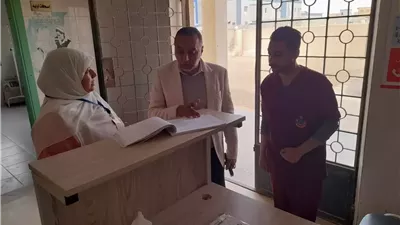 مدير صحة شمال سيناء يفاجئ وحدة الحسنة ويحيل مسئول السلامة للتحقيق