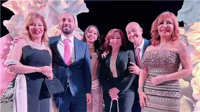 إلهام شاهين تهنئ لميس الحديدي وعمرو أديب