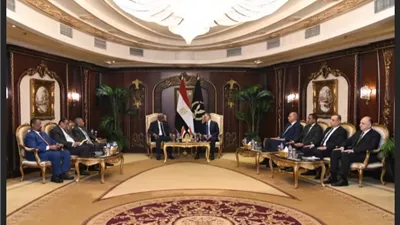 وزير الداخلية يستقبل نظيره السوداني لتعزيز التعاون الأمني