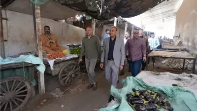 محافظ أسيوط يتابع تطوير سوق الحمراء التجاري الحضاري