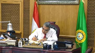 محافظ الدقهلية يقرر تطبيق نظام العمل عن بُعد يوم الأحد أسبوعيًا
