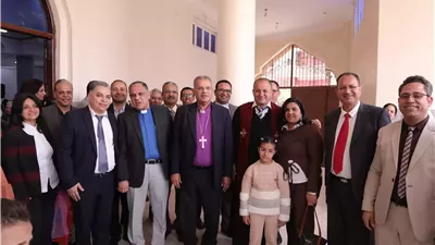 رئيس الطائفة الإنجيلية بمصر يبدأ جولة رعوية لمحافظات الصعيد