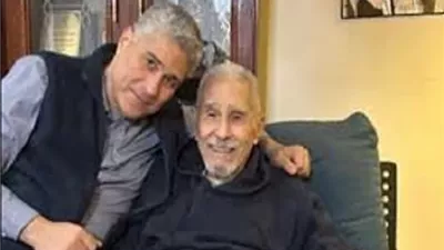 نجل عبدالرحمن أبو زهرة يكشف تفاصيل نقل والده لمستشفى أخرى بعد استجابة وزير الصحة