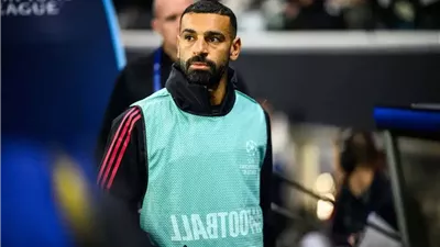 حارس ليفربول السابق يرشح لاعبًا مفاجئًا لخلافة محمد صلاح