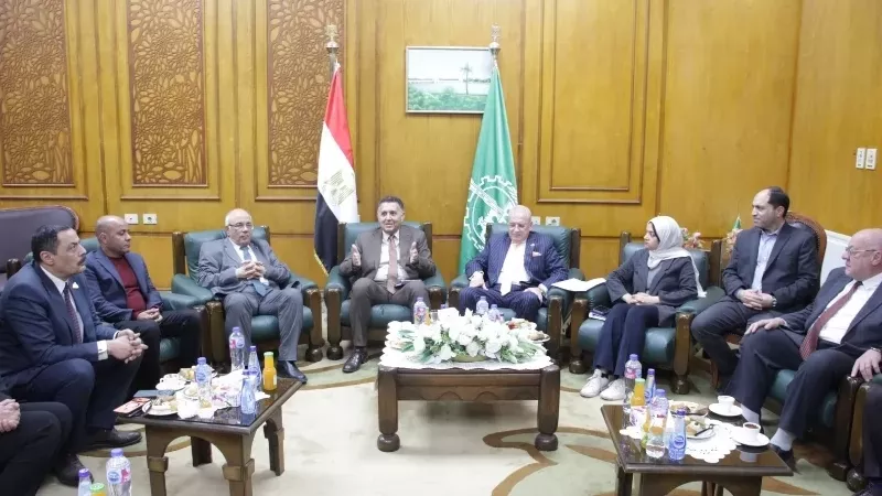 الدكتور حسام عبد