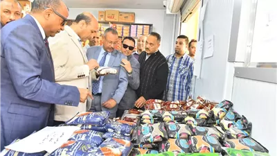 محافظ أسيوط يفتتح معرض السلع الغذائية بمناسبة أعياد المسيحيين