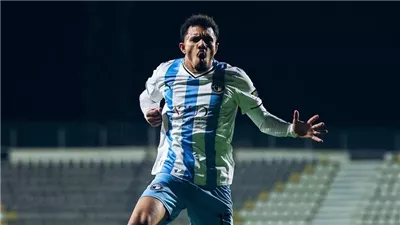 زلاكة يقود هجوم بيراميدز في مواجهة المصري بالدوري