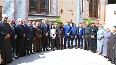 محافظ البحيرة ورئيس الجامعة يختتمان جولة التهنئة بعيد القيامة