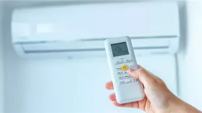 قبل حلول فصل الصيف..هل يجوز التبرع بتكييف للمسجد كصدقة الجارية؟